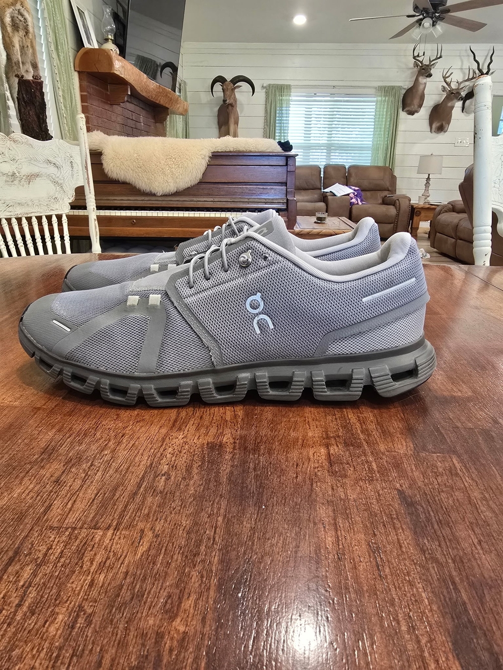 On Running Running Men’s Cloudswift Lightweight Gray Running Shoes